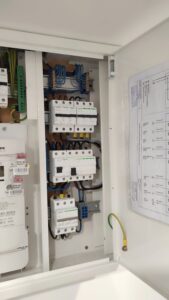 nowa rozdzielnica w mieszkaniu