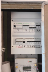 stara rozdzielnica w bloku modyfikacja