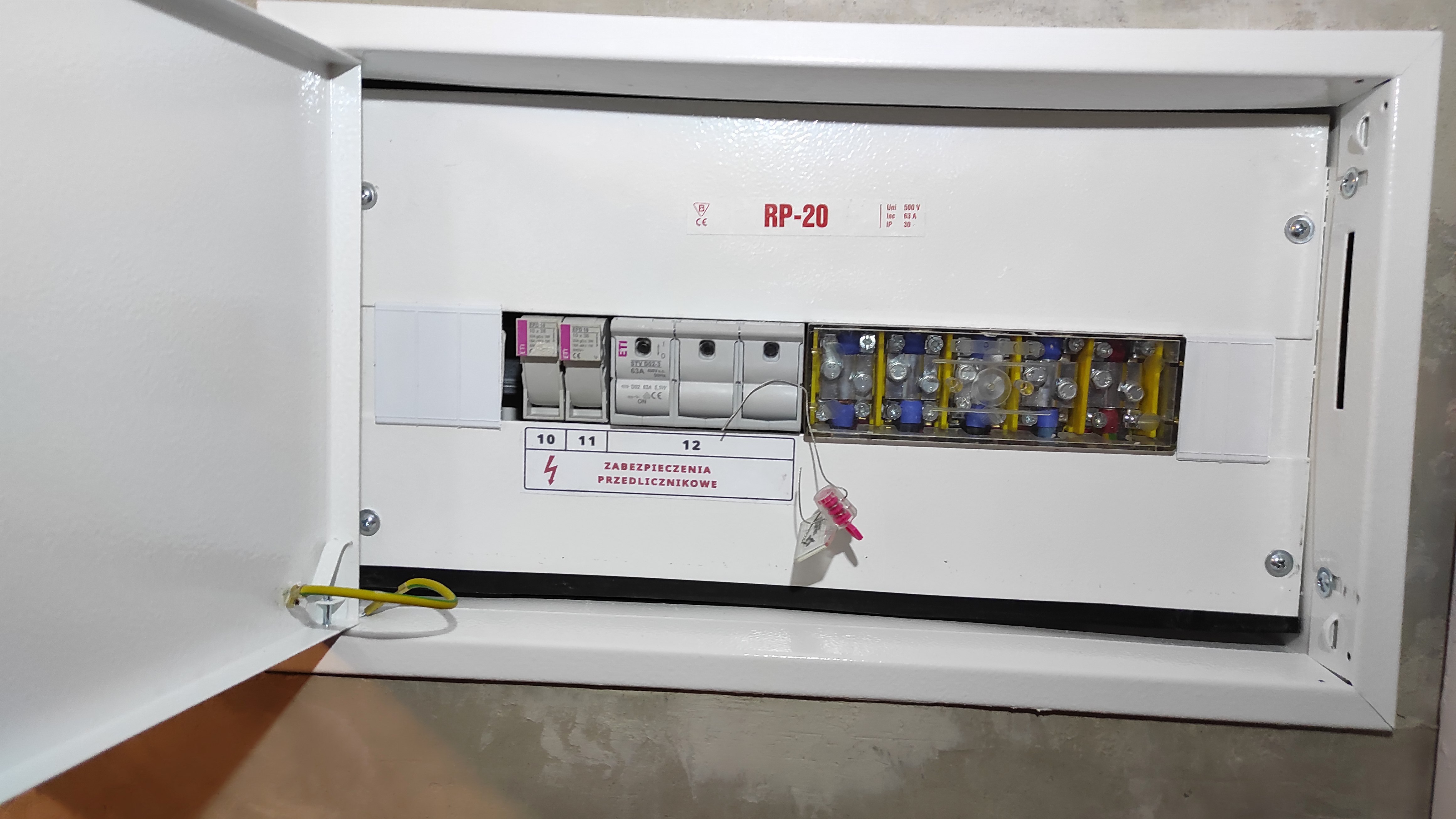 zmiana zasilania na 3 fazowe w bloku